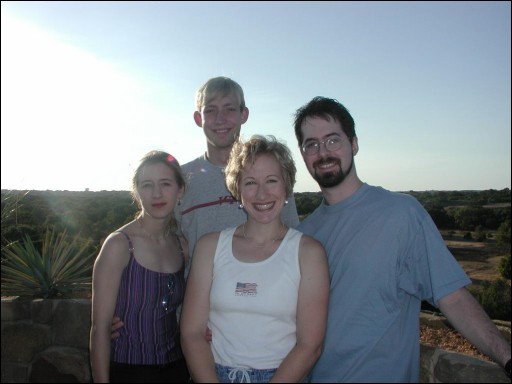 [2001.08.19.0011.sm.jpg]