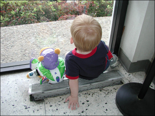 [2002.04.13.0168.sm.jpg]