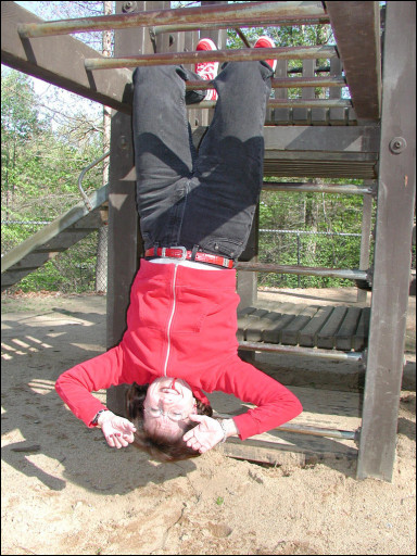 [2002.04.23.0151.sm.jpg]