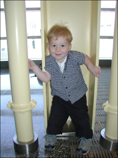 [2002.04.24.0189.sm.jpg]